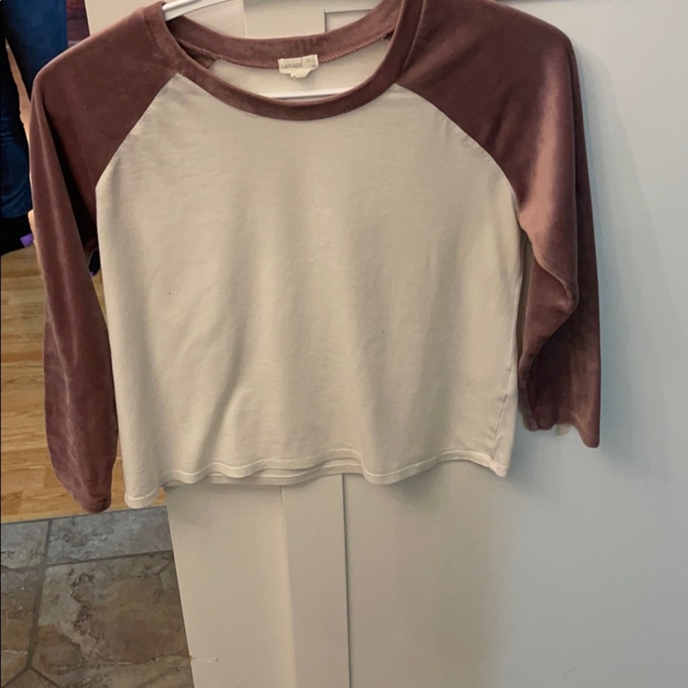 Cute pj shirt velvet sleeves